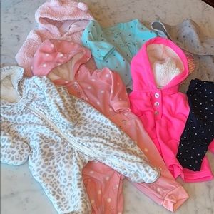 🧸🎀Bundle of 6 Carter’s winter baby girl outfit!